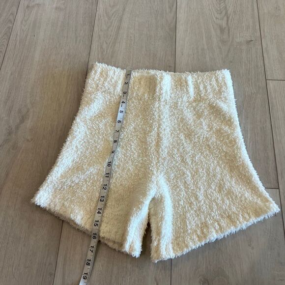 SKIMS Cozy Knit Short size s/m - Picture 2 of 8